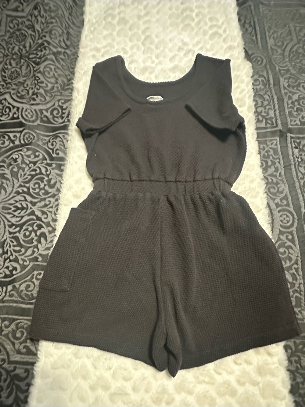 Black Knit Romper for Kids - Unbranded. Size 4